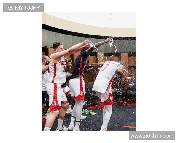 休斯敦球迷热爱狄龙他正展现全明星级别的精彩表现